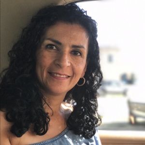 Meet your Posher, Beatriz